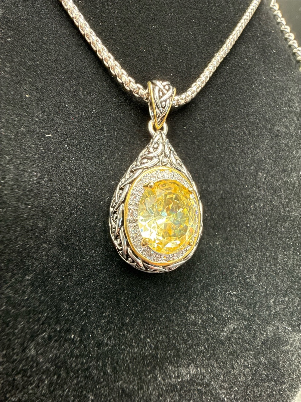 Yellow Rhinestone Teardrop Pendant Necklace - Elegant Silver and Gold Tone Set